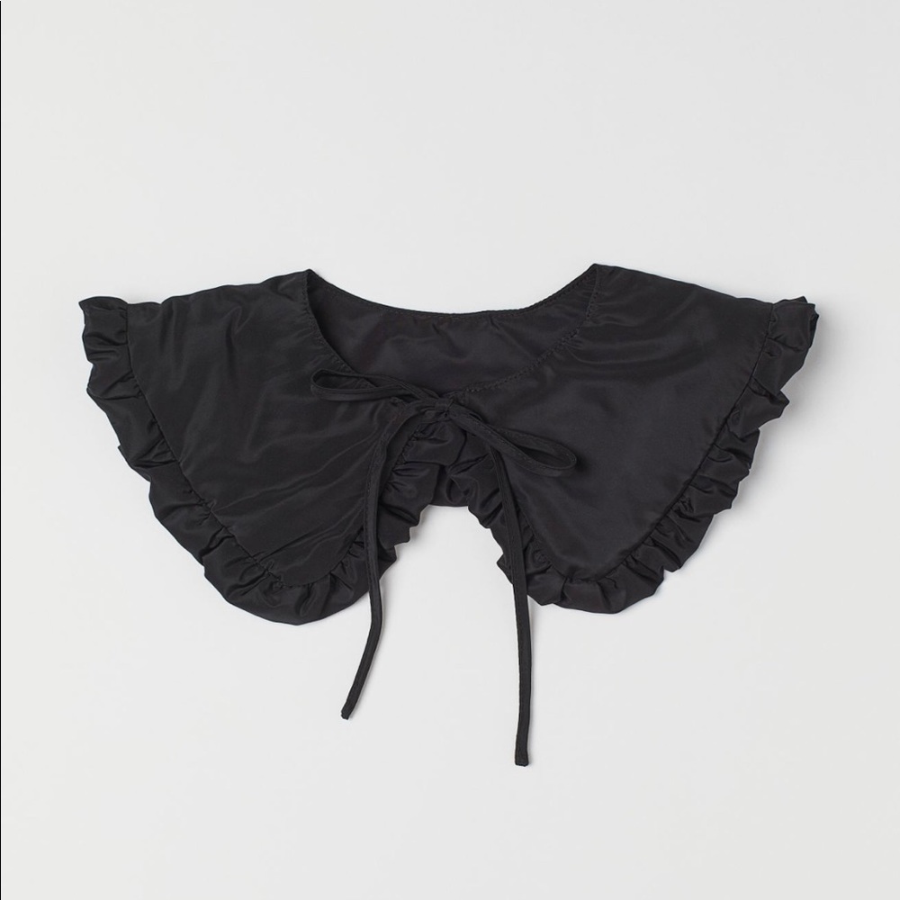 Padded H&M Peter Pan collar